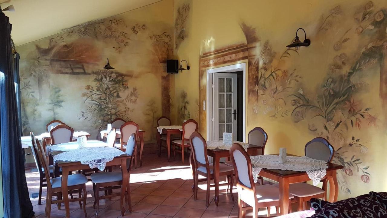 Villa Del Arte Bed & Breakfast Wadowice Exterior photo
